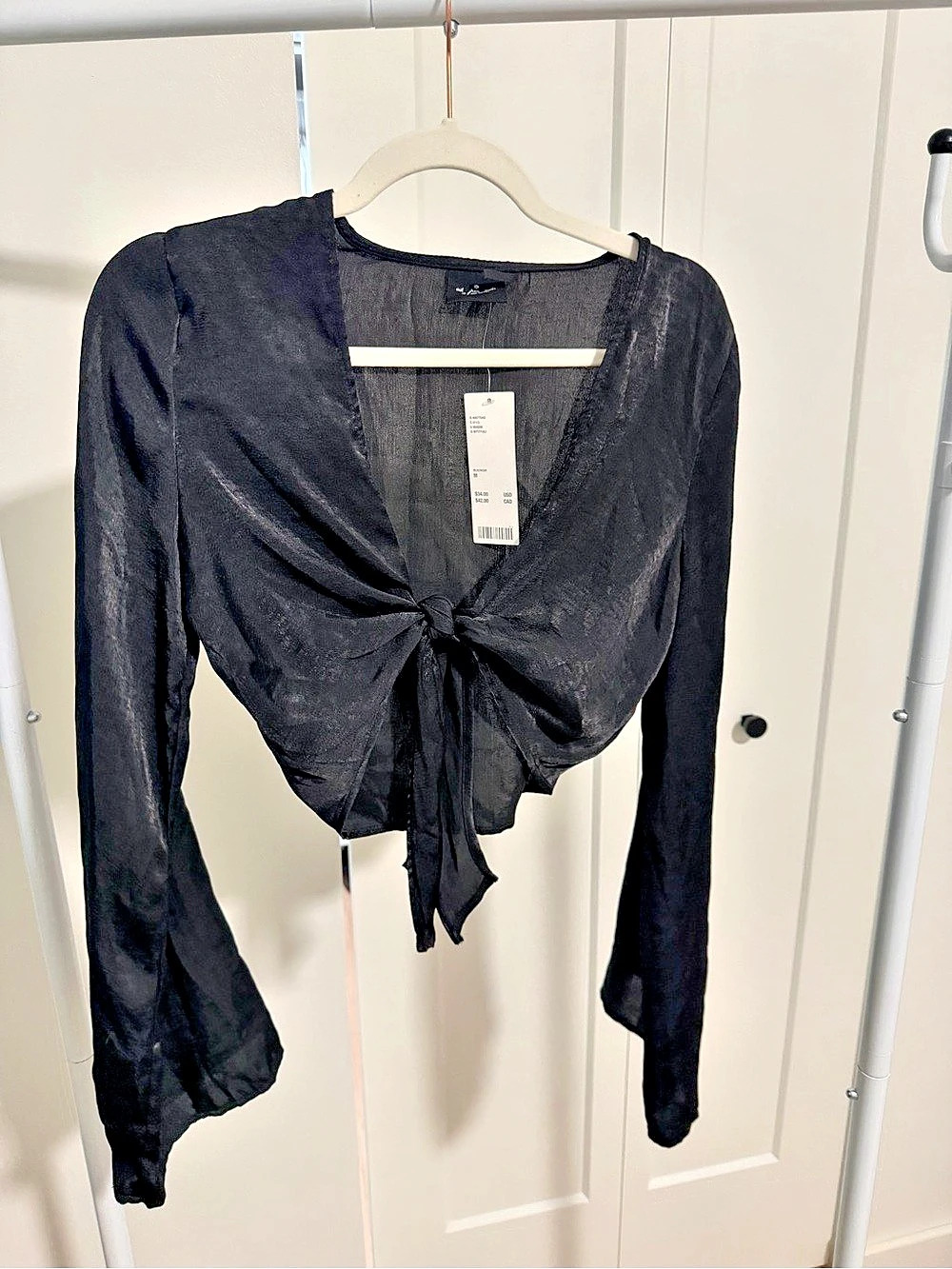 Urban Outfitters Black Tie-Front Blouse Size Medium NWT
